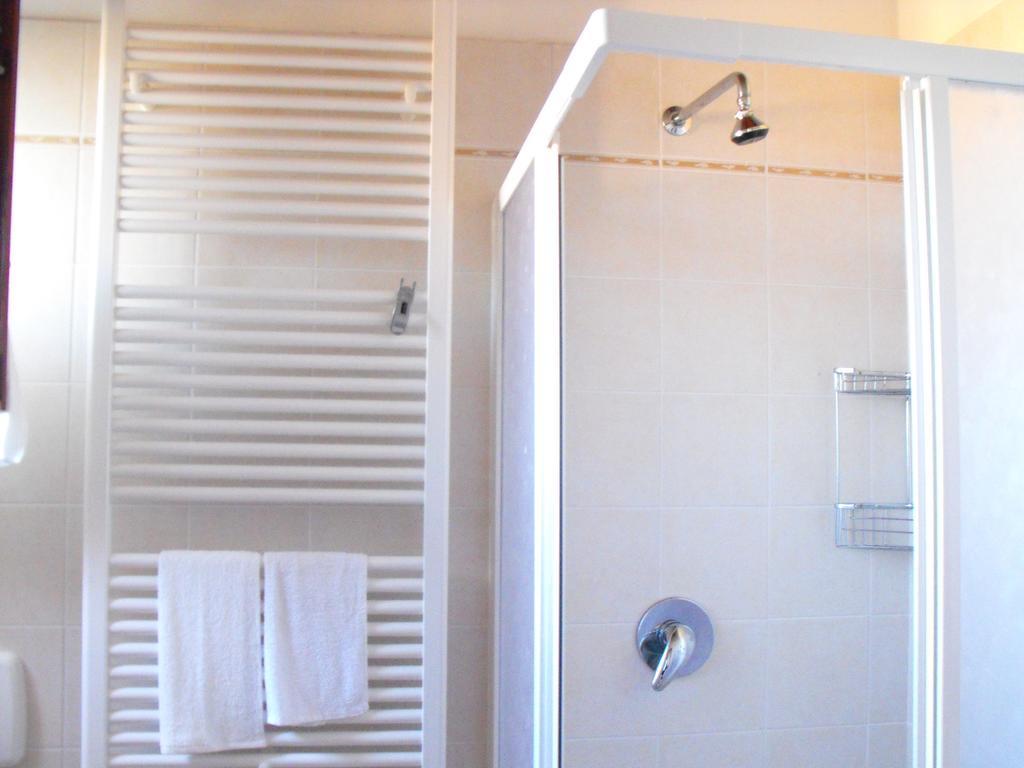Apartamento Finestra Della Val D'Orcia Contignano Habitación foto