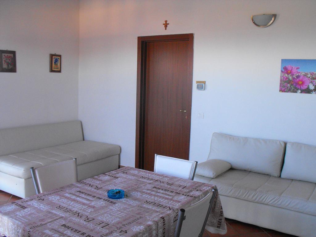 Apartamento Finestra Della Val D'Orcia Contignano Exterior foto